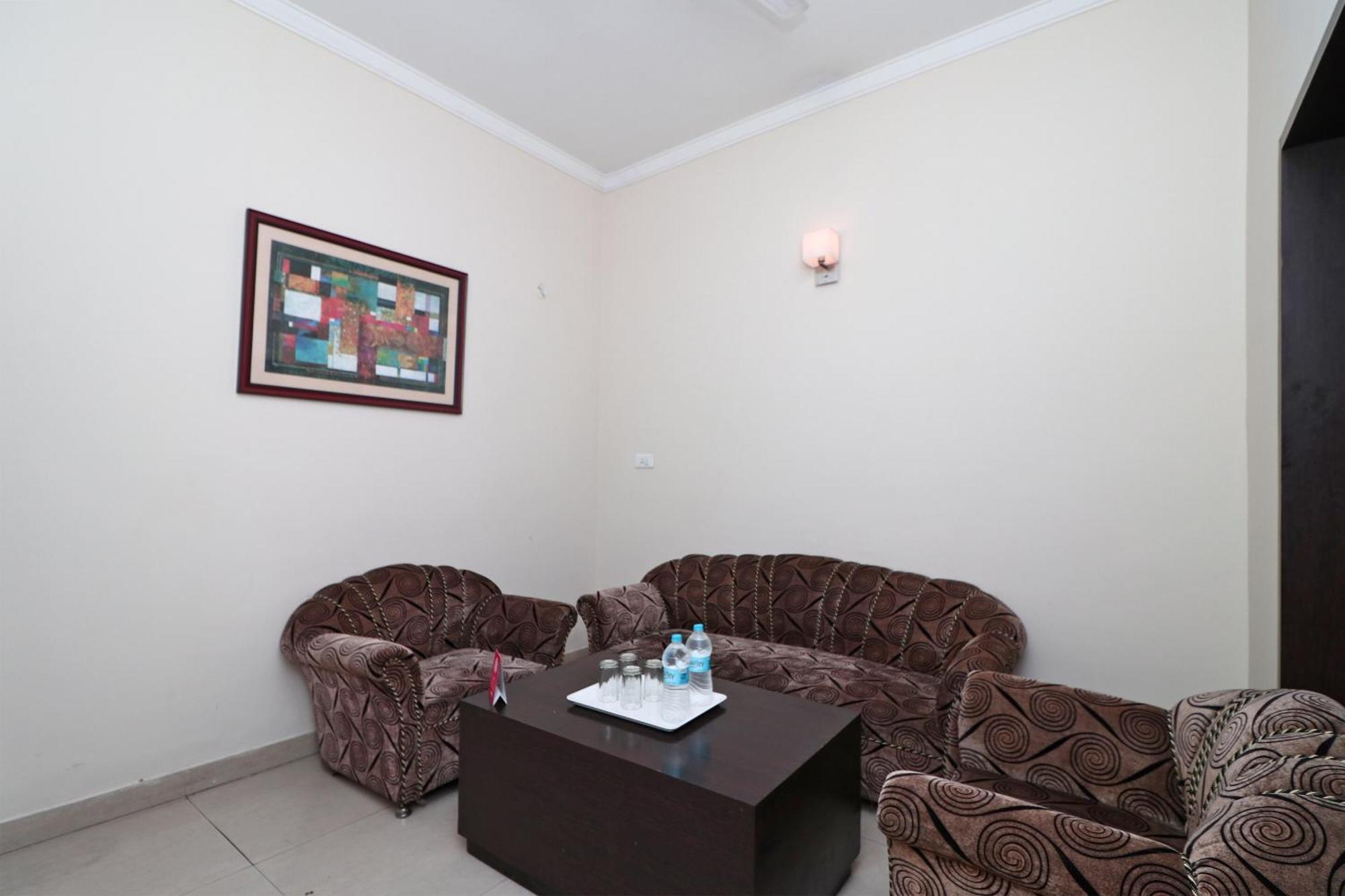 Spot On Hotel Center Point Rampura  Экстерьер фото